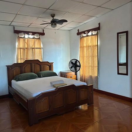 מנאגווה Casa Robles - Your Stay Near Airport מראה חיצוני תמונה